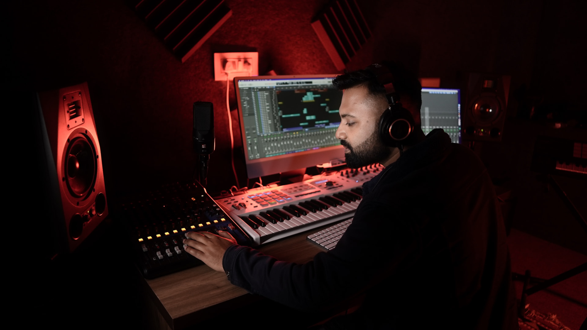 Arijit Saha mixing in the Better Musician Everyday studio